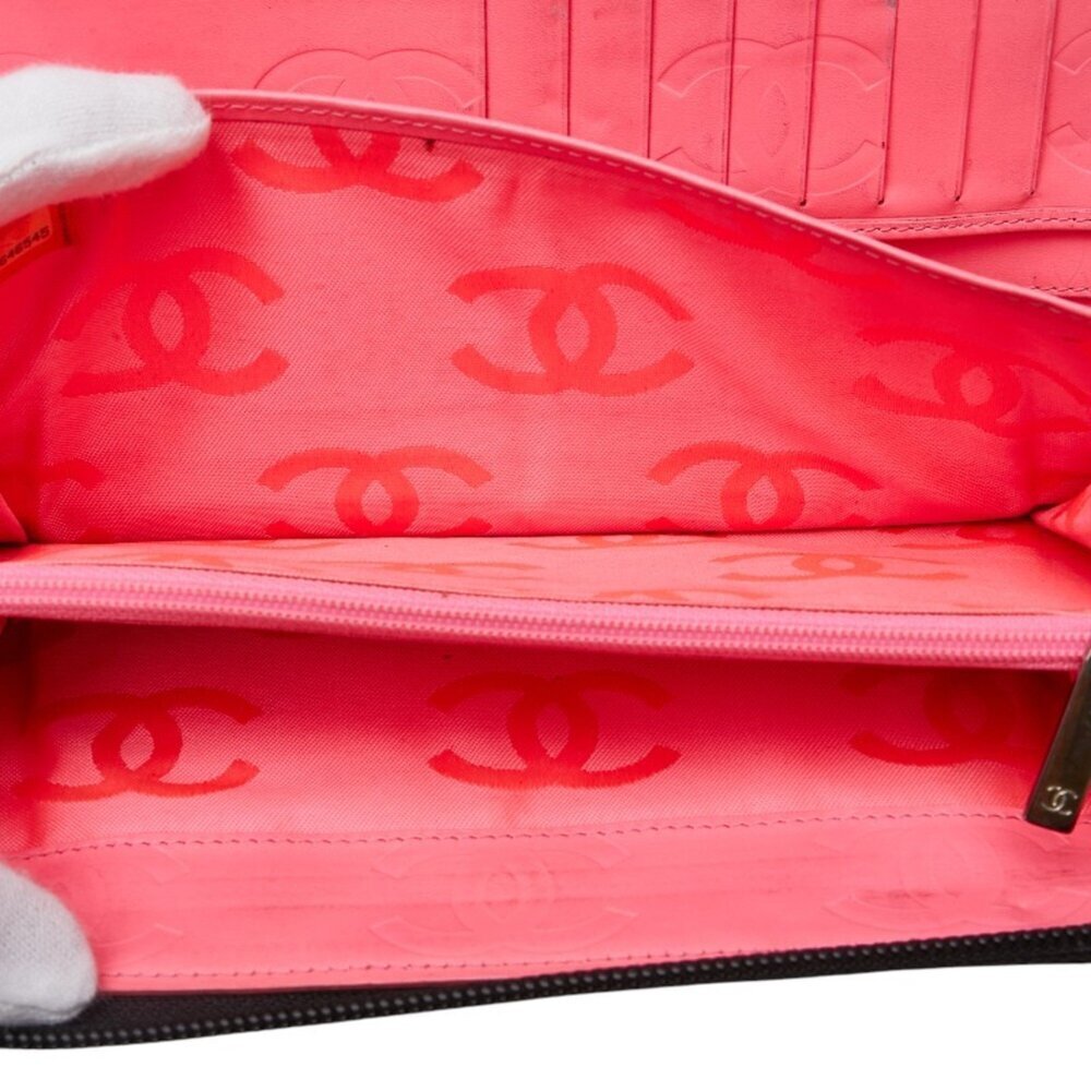 CHANEL Black Lambskin Leather Logo Wallet - Picture 11 of 16